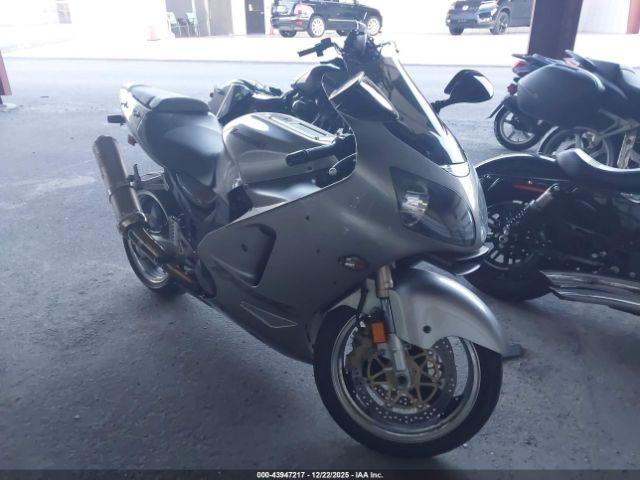  Salvage Kawasaki Zx1200