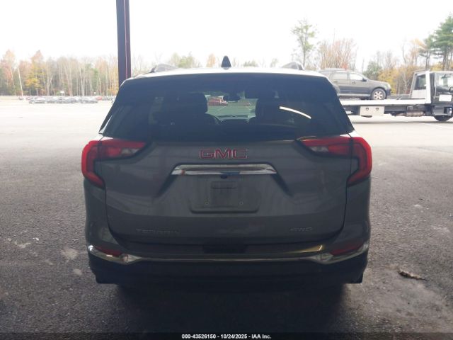 GMC Terrain Awd Slt Image 8