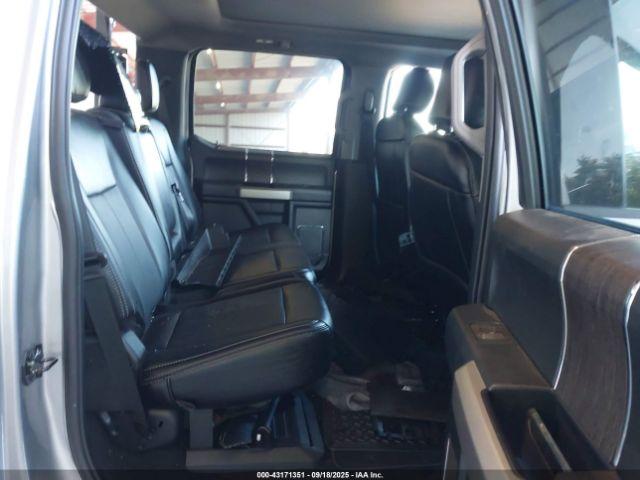 Ford F-250 Lariat Image 7