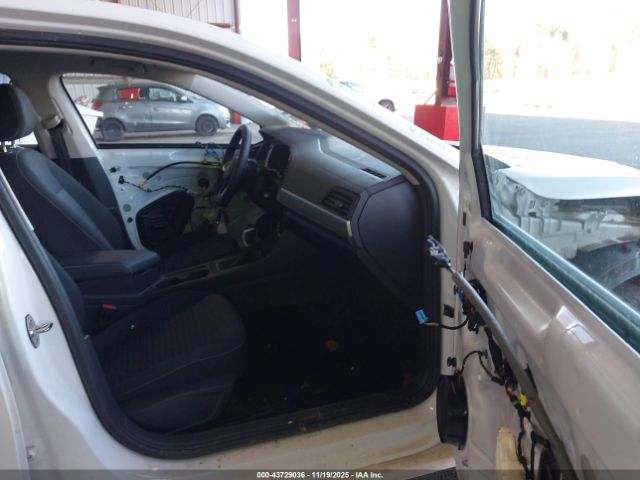 Volkswagen Jetta 1.5t S Image 10