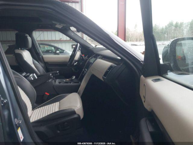 Land Rover Discovery P360 Metropolitan Edition Image 17