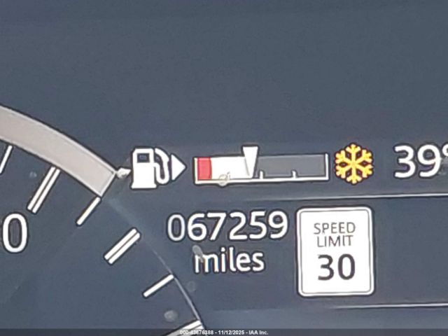 Land Rover Discovery P360 Metropolitan Edition Image 9