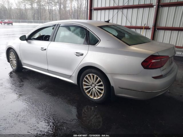 Volkswagen Passat 1.8t Se Image 16