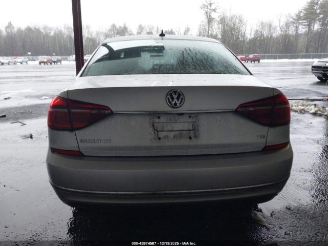 Volkswagen Passat 1.8t Se Image 12