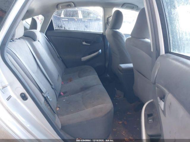 Toyota Prius Iii Image 10