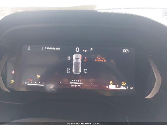 Jeep Grand Cherokee Altitude X 4x4 Image 3