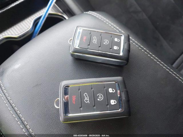 Jeep Grand Cherokee Altitude X 4x4 Image 12