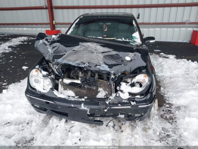 Mercedes-Benz C-Class Sport Image 8