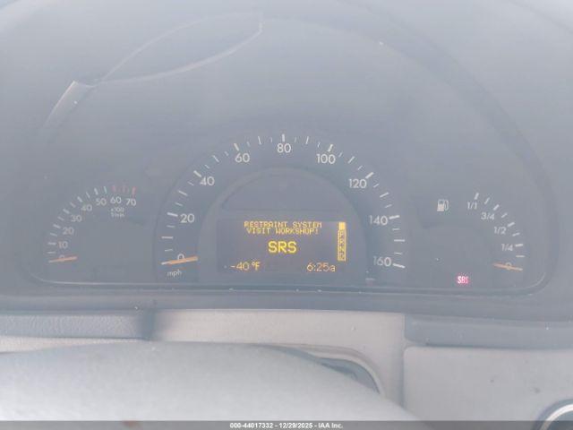 Mercedes-Benz C-Class Sport Image 5