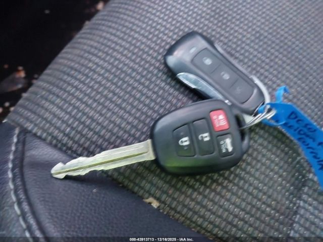 Toyota Corolla S Plus Image 6