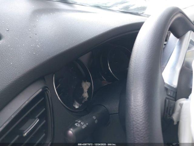 Nissan Rogue S Image 12