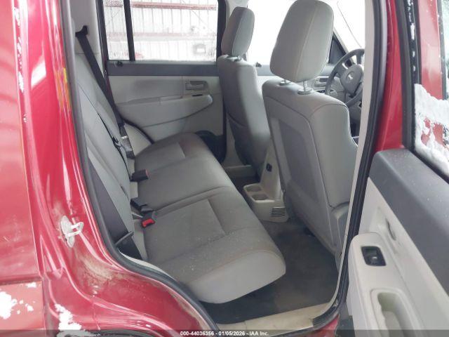 Jeep Liberty Sport Image 9