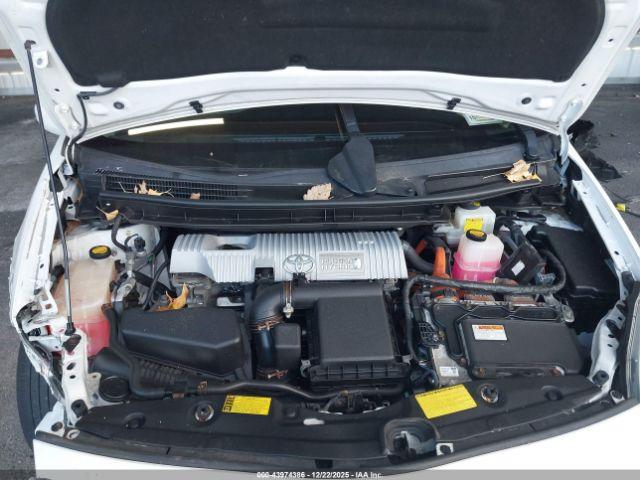 Toyota Prius Image 4