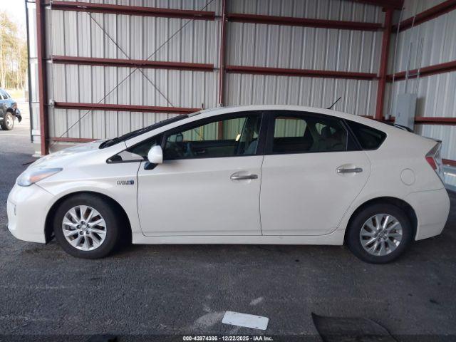 Toyota Prius Image 6