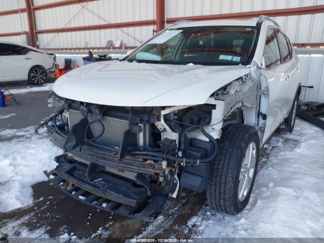 Nissan Rogue Sv Image 2