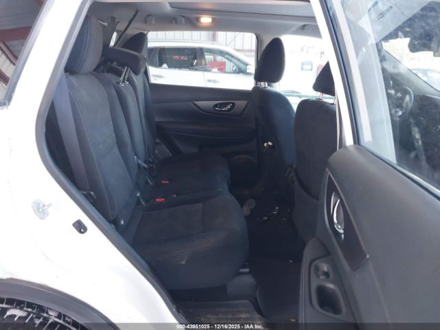 Nissan Rogue Sv Image 5