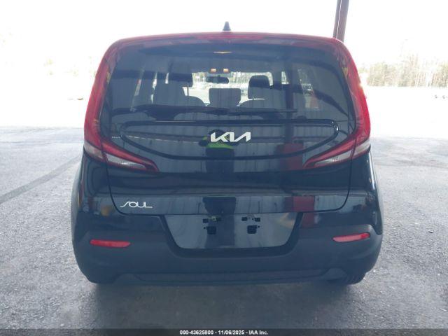 Kia Soul Lx Image 13