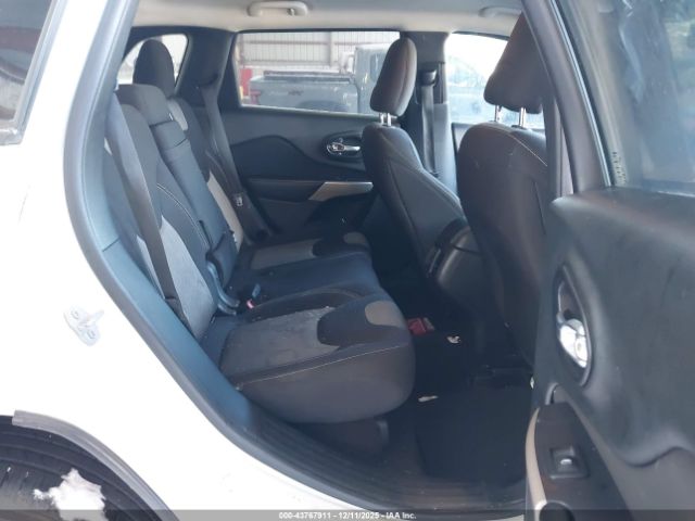 Jeep Cherokee Sport Fwd Image 6