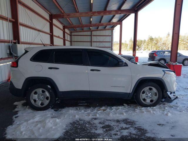 Jeep Cherokee Sport Fwd Image 4