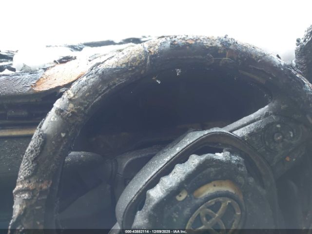 Toyota RAV4 Xle Image 6