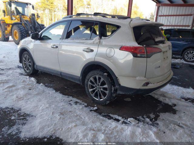 Toyota RAV4 Limited Image 11