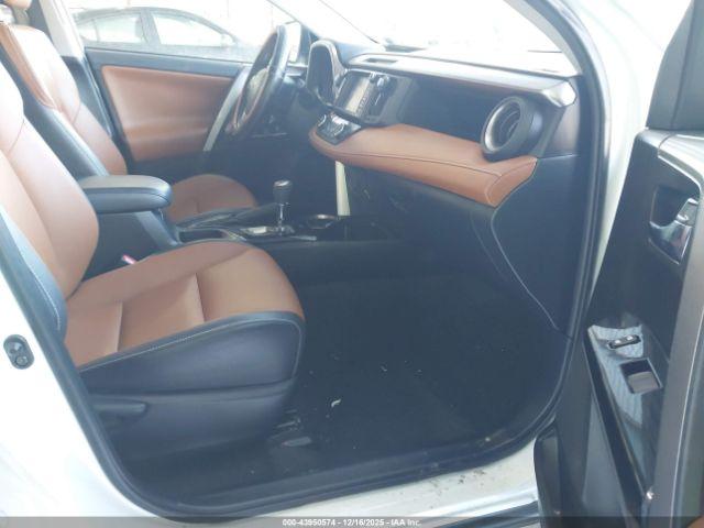 Toyota RAV4 Limited Image 13