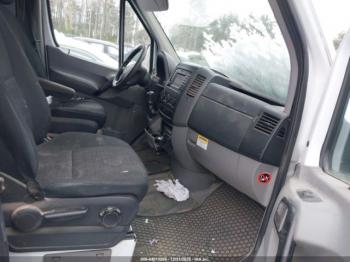  Salvage Mercedes-Benz Sprinter 2500