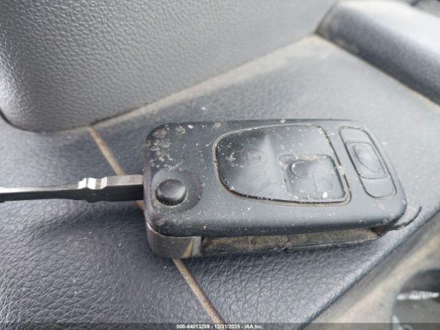 Mercedes-Benz Sprinter 2500 Normal Roof Image 5