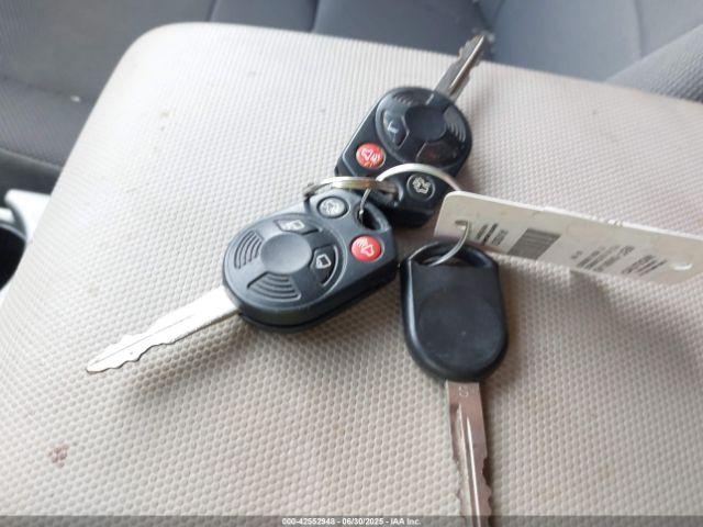 Ford Escape Xlt Image 10