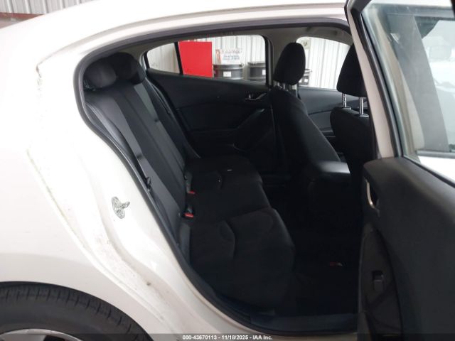 Mazda Mazda3 Sport Image 9