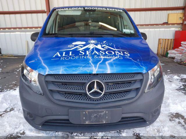 Mercedes-Benz Metris Image 15