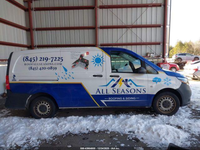 Mercedes-Benz Metris Image 16