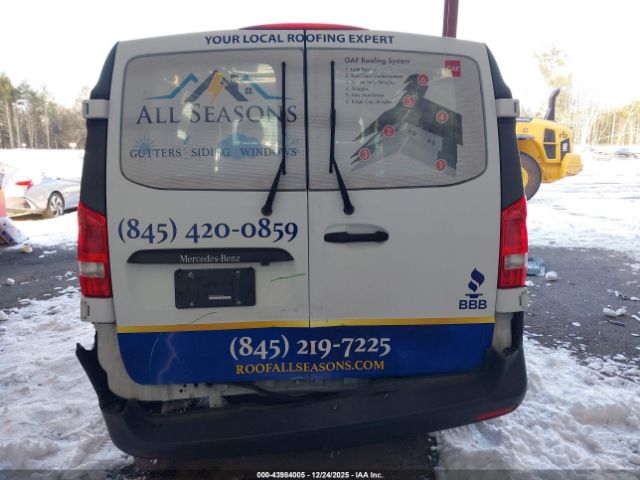 Mercedes-Benz Metris Image 10